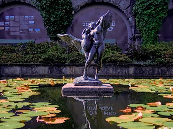 Statue in Botanical Garden - Bergen