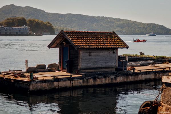 Floating shack