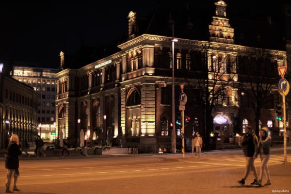 The old stock exchange at night - April