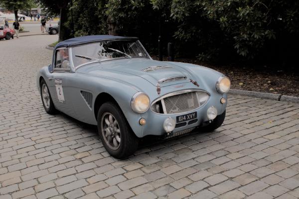 Austin Healey, missing front grille